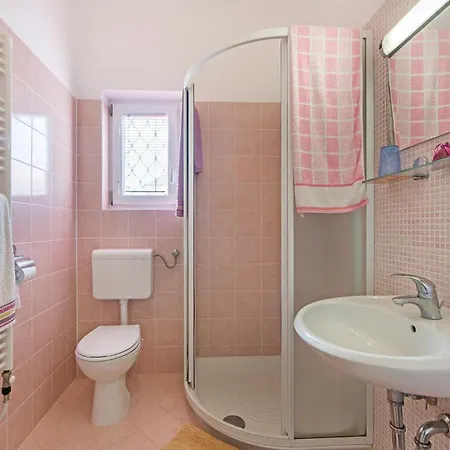 Vikendica Two-bedroom In Betiga Barbariga